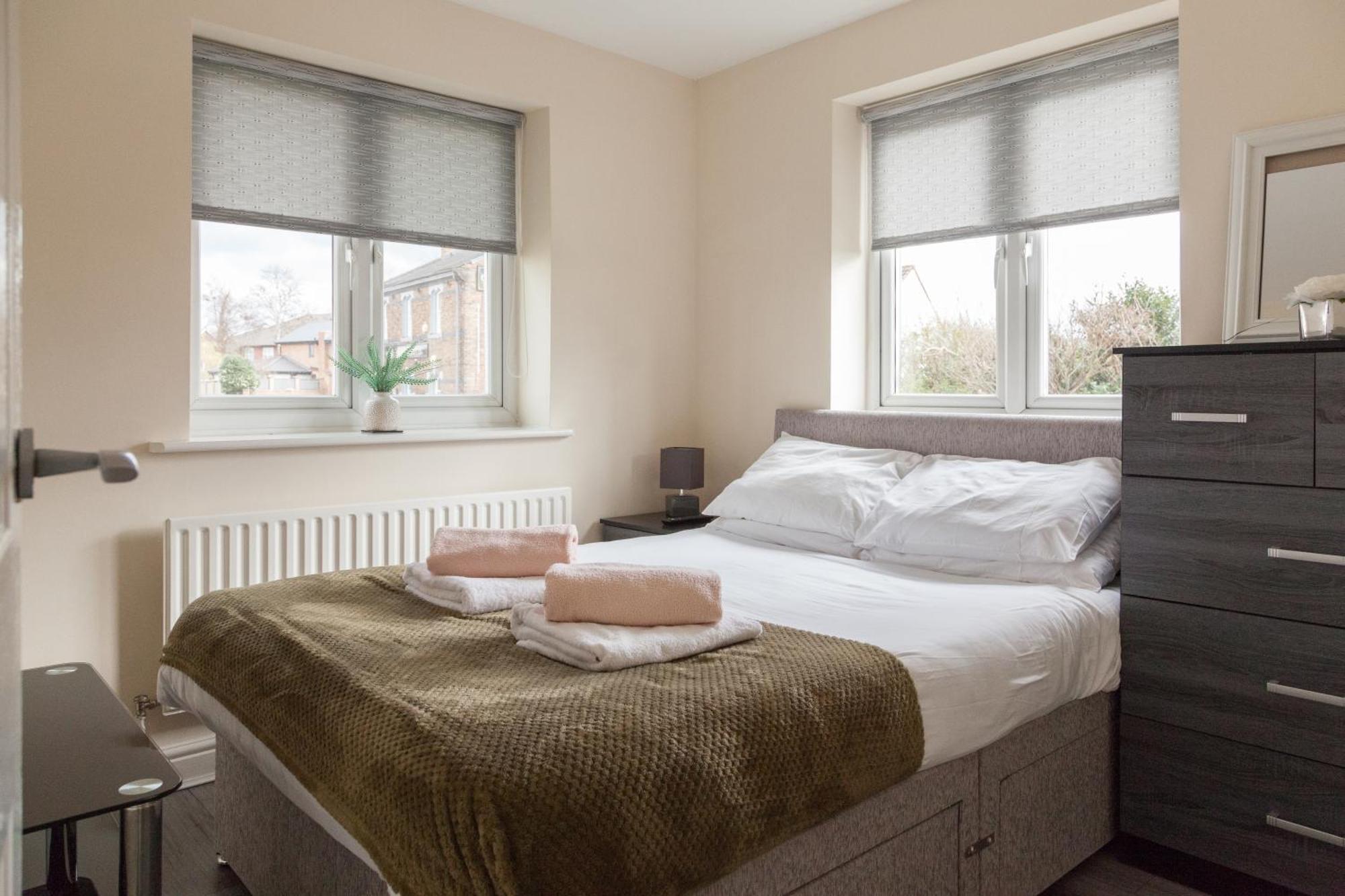Pinfold Court Apartments 诺斯利 外观 照片