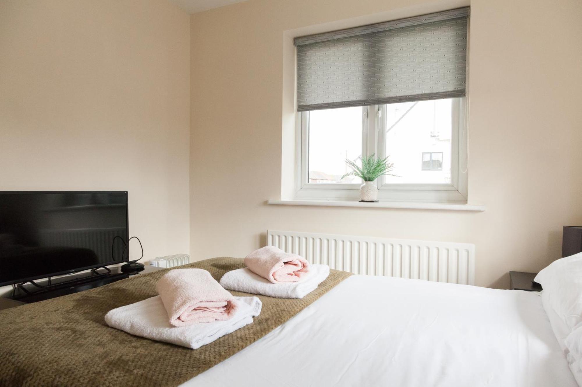 Pinfold Court Apartments 诺斯利 外观 照片