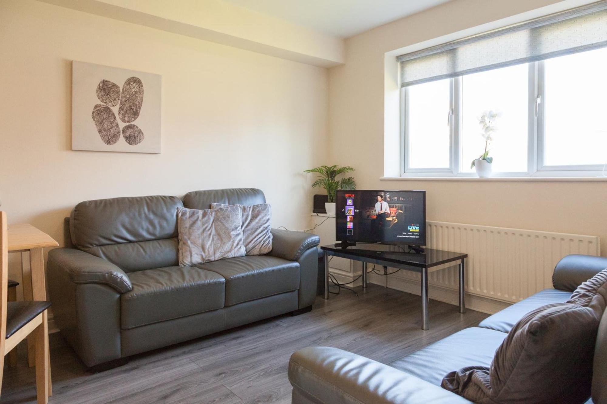 Pinfold Court Apartments 诺斯利 外观 照片