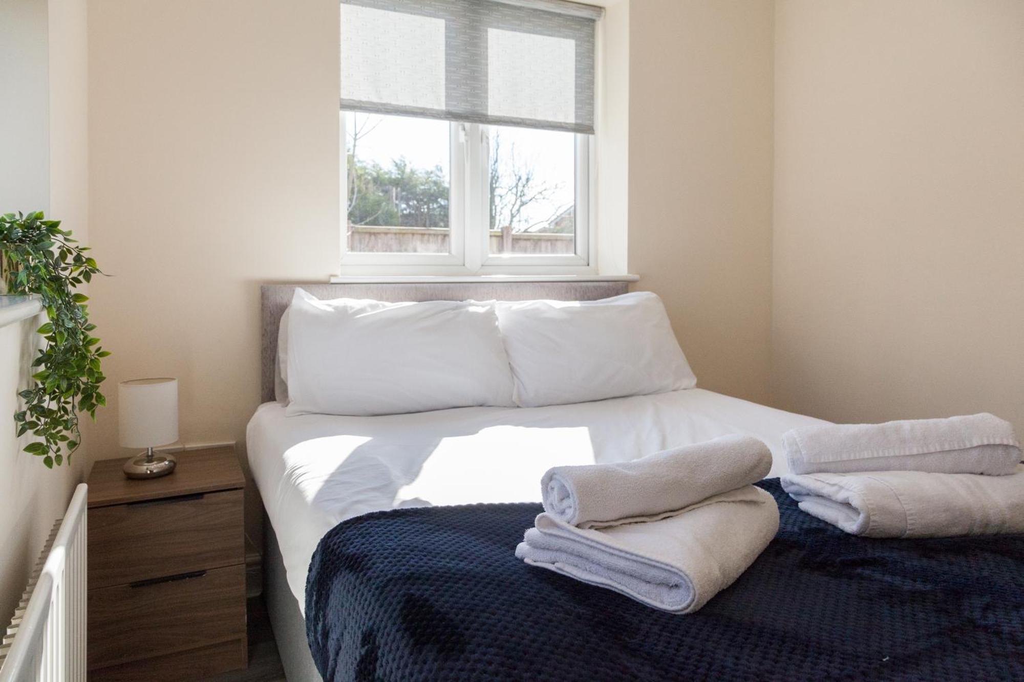 Pinfold Court Apartments 诺斯利 外观 照片